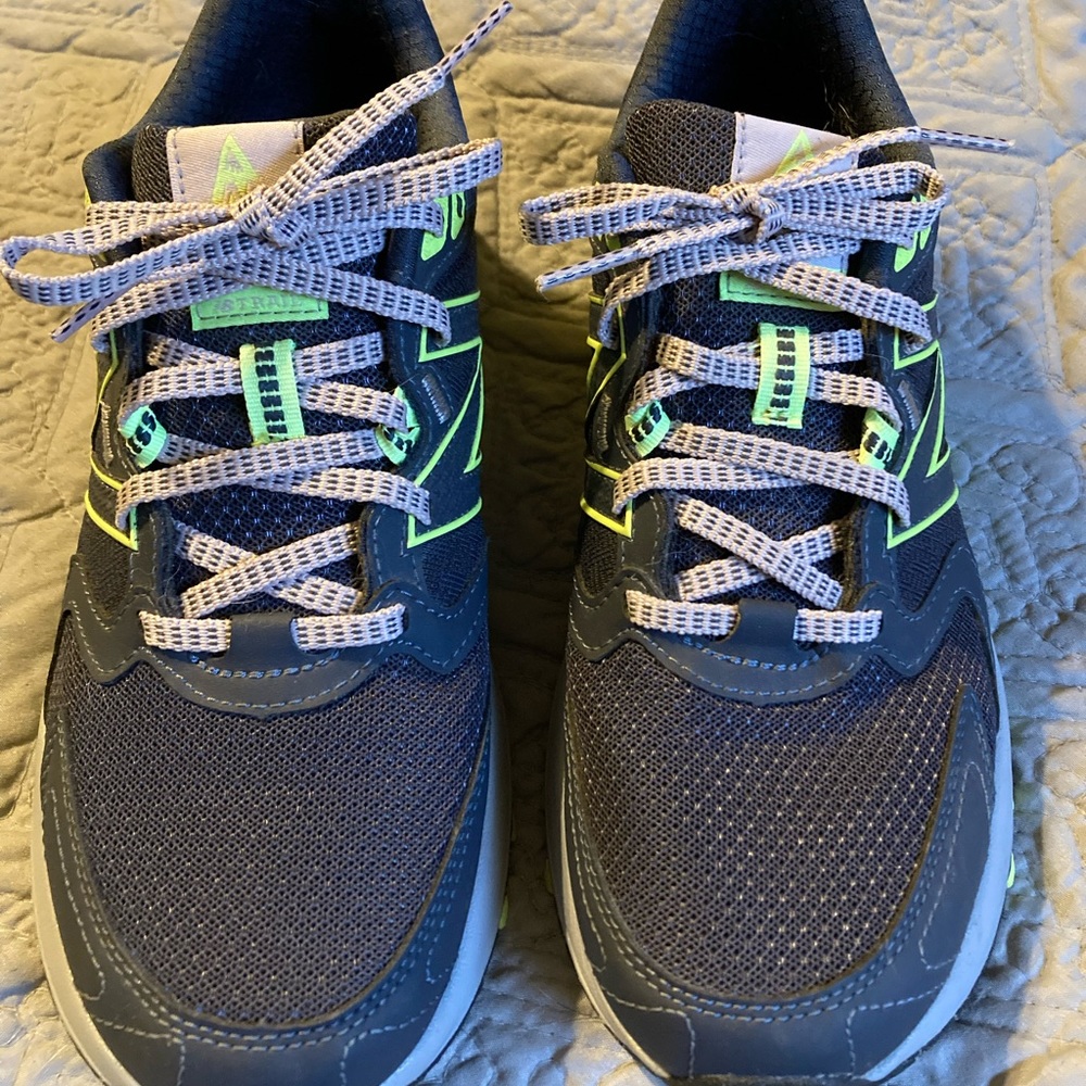 New Balance Women's Trail 410 v7 Running Shoes